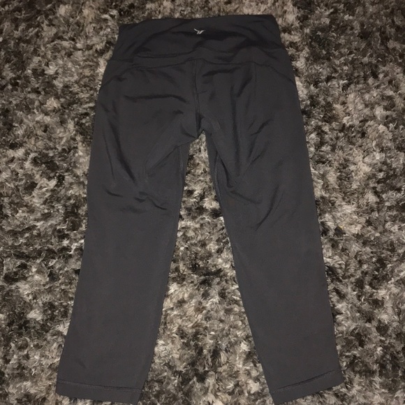 Old Navy Crop Leggings - Picture 2 of 3